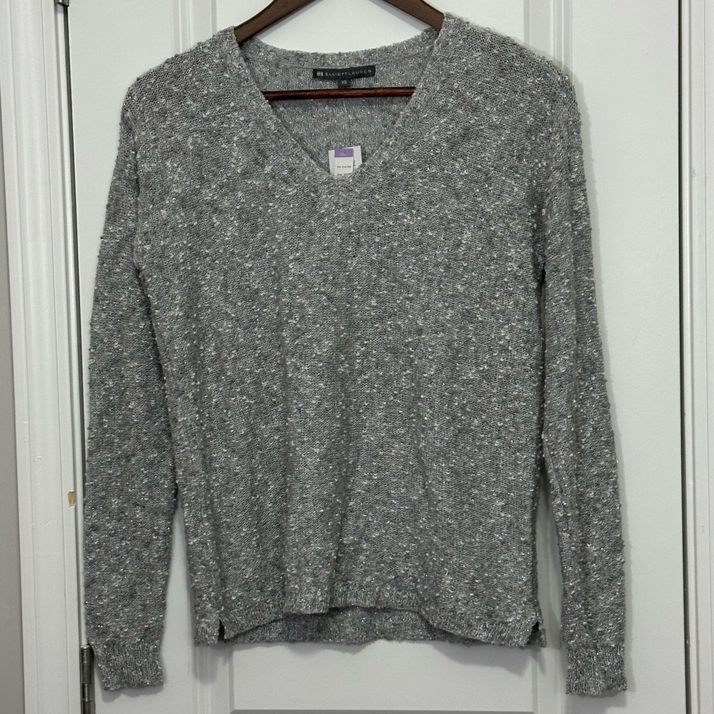 NWT Elliott Lauren V Neck XS Women Sweater Gray Silver Metallic